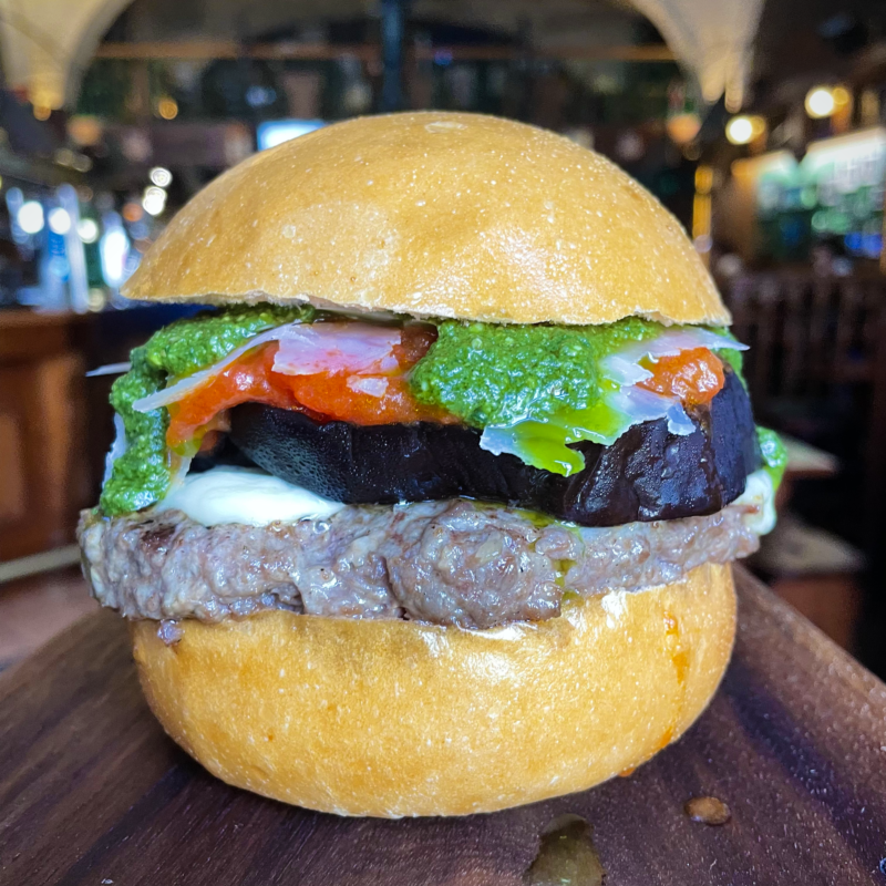 Old Square - Daily Burger 330